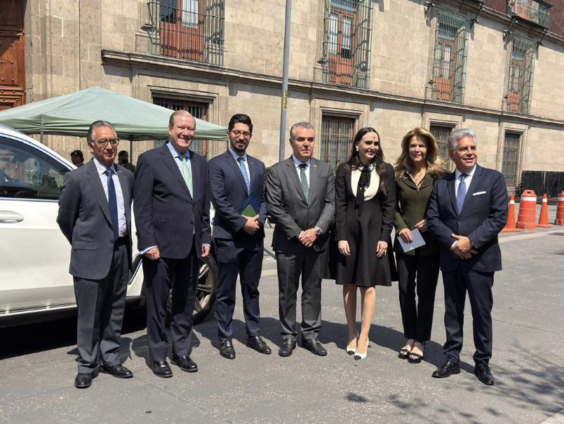 EMPRESARIOS HACEN “FRENTE COMÚN” CON SHEINBAUM ANTE EMBATES DE DONALD TRUMP